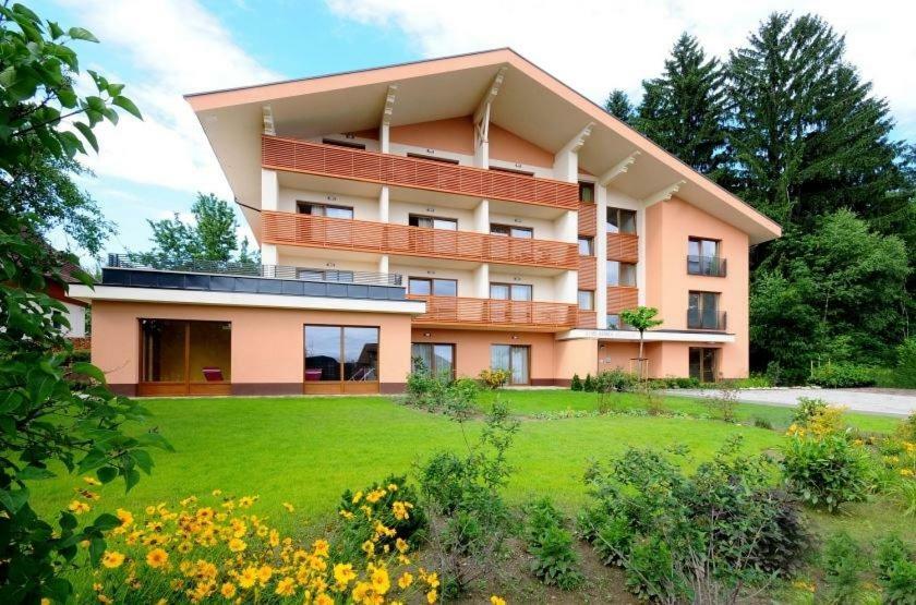 Alpe-Adria Apartments Chanel Top12 Oberaichwald  Dış mekan fotoğraf